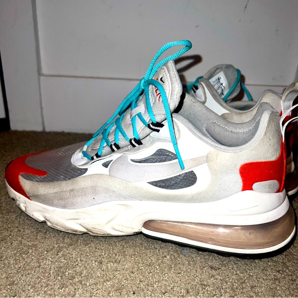 Air Max 270 React. MENS 8.5  #exclusive - Picture 3 of 4